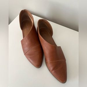 Universal Thread flats size 8